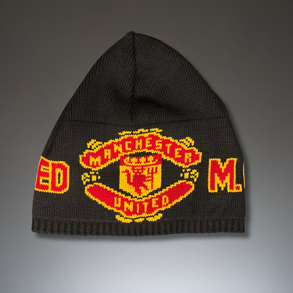 Manchester United sapka, fekete