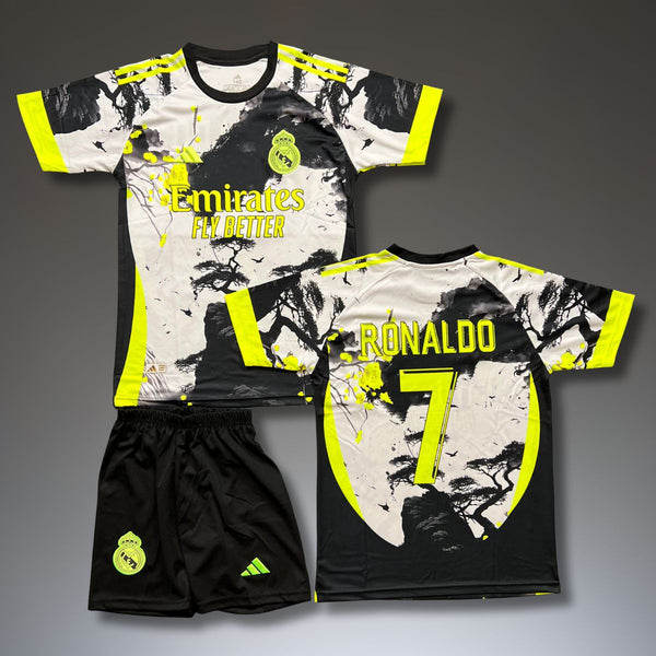 Gyerek fluoreszkáló mez szett Real Madrid, Ronaldo. Japán neon kiadás