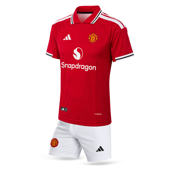 Manchester United Gyerek Futballszerelés, Fernandes. 26/27