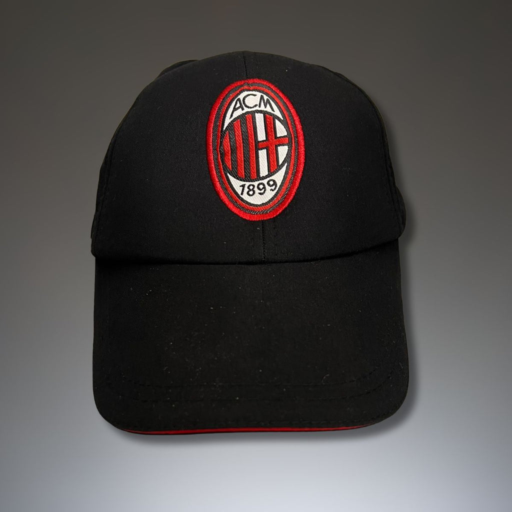 Milan címeres sapka, fekete