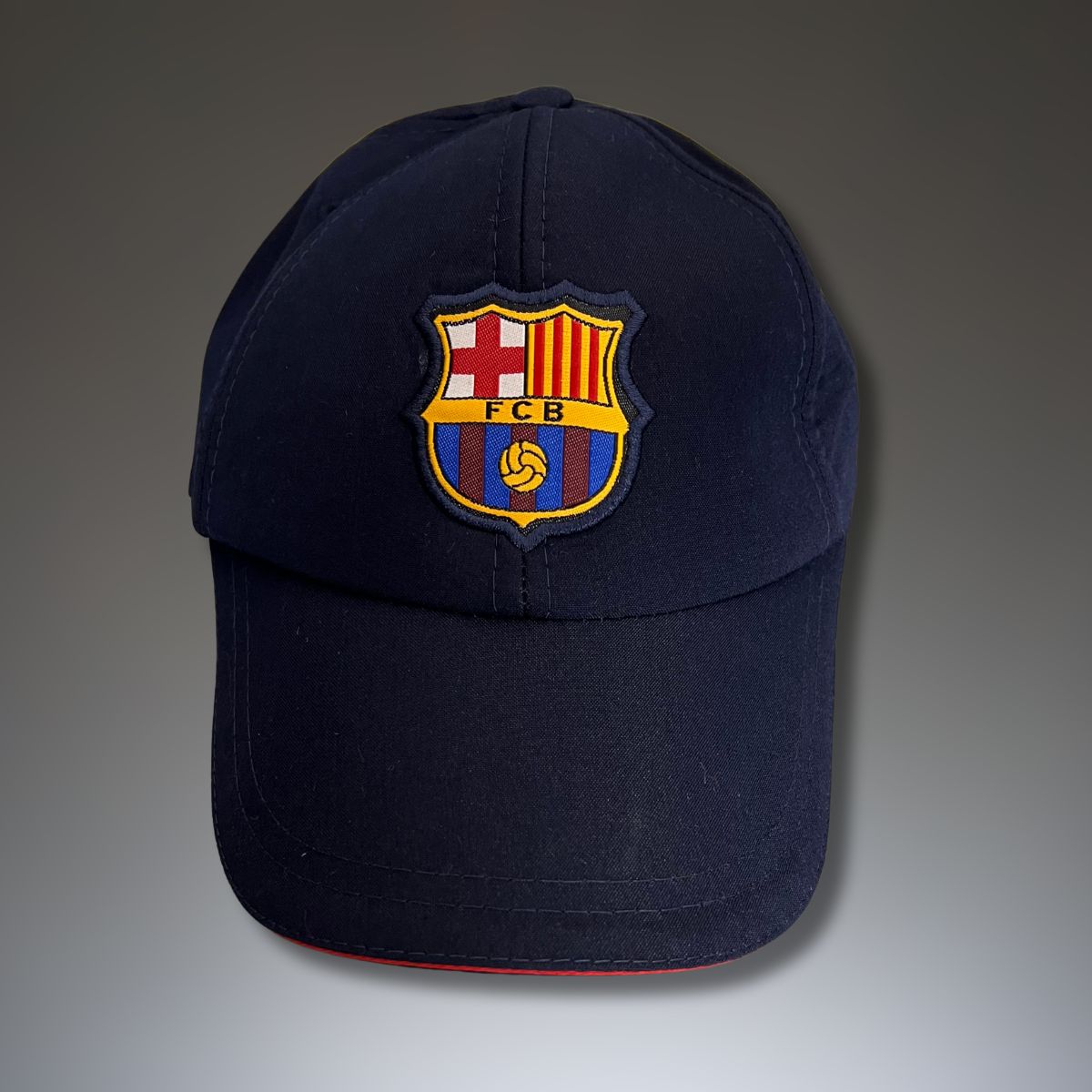 Barcelona címeres sapka, sötétkék