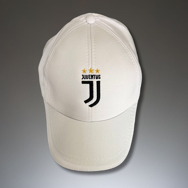 Juventus címeres sapka, fehér