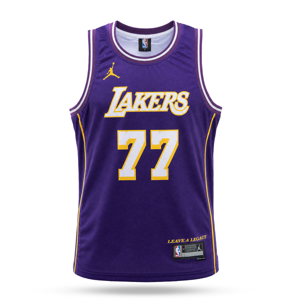 LA Lakers Férfi Kosárlabdamez, Dončić. Lila